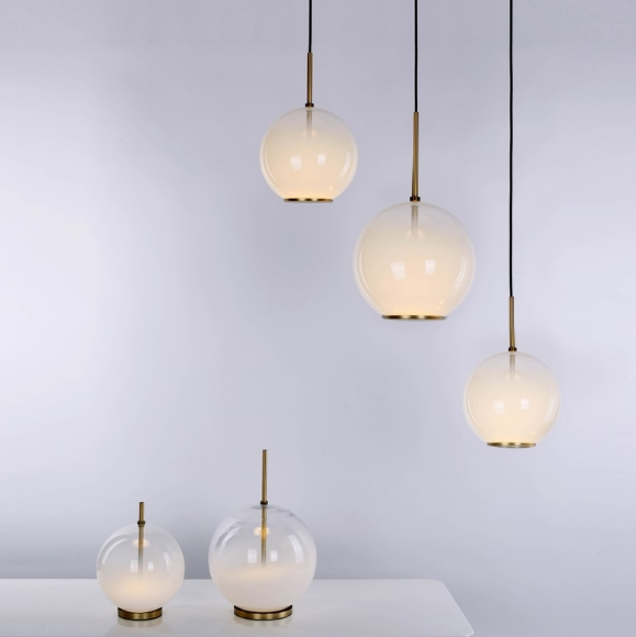 Breathing Bolle Pendant Light