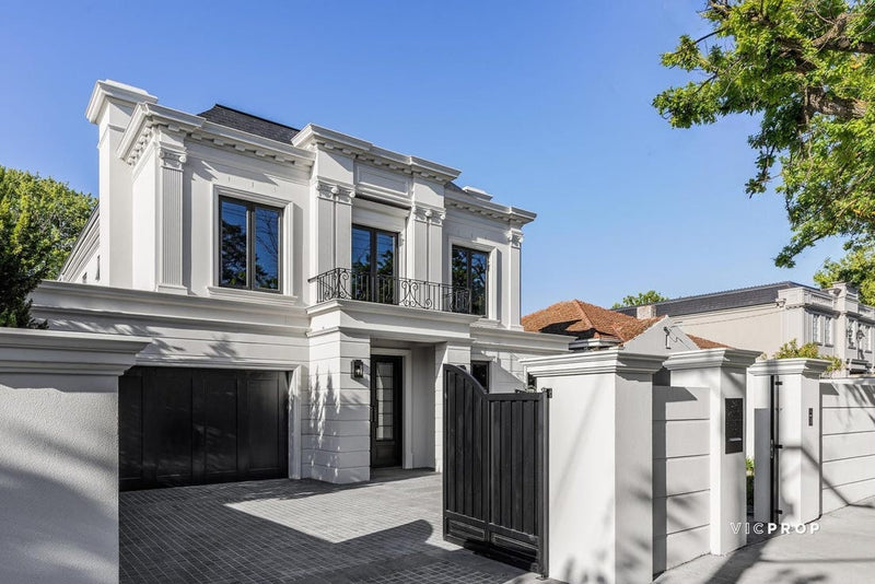 Canterbury Residence