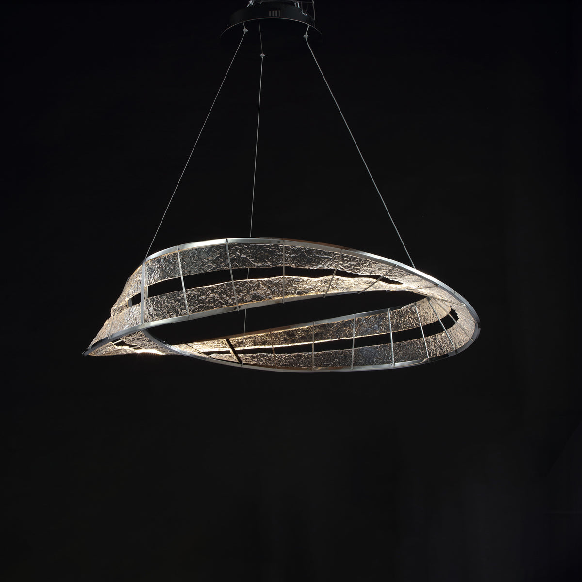 Aurora Divina Custom Twist Pendant