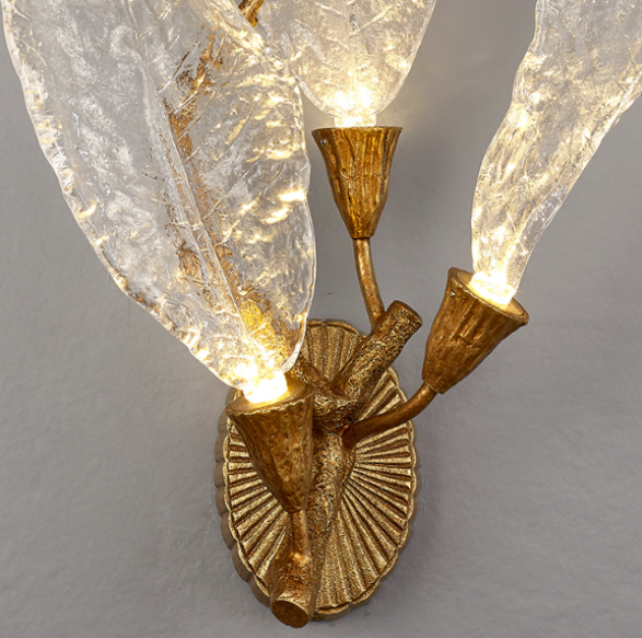 Flora Wall Lamp