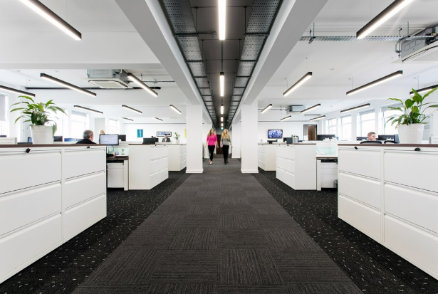 Endless 6588 Opal Prismatic Linear Light