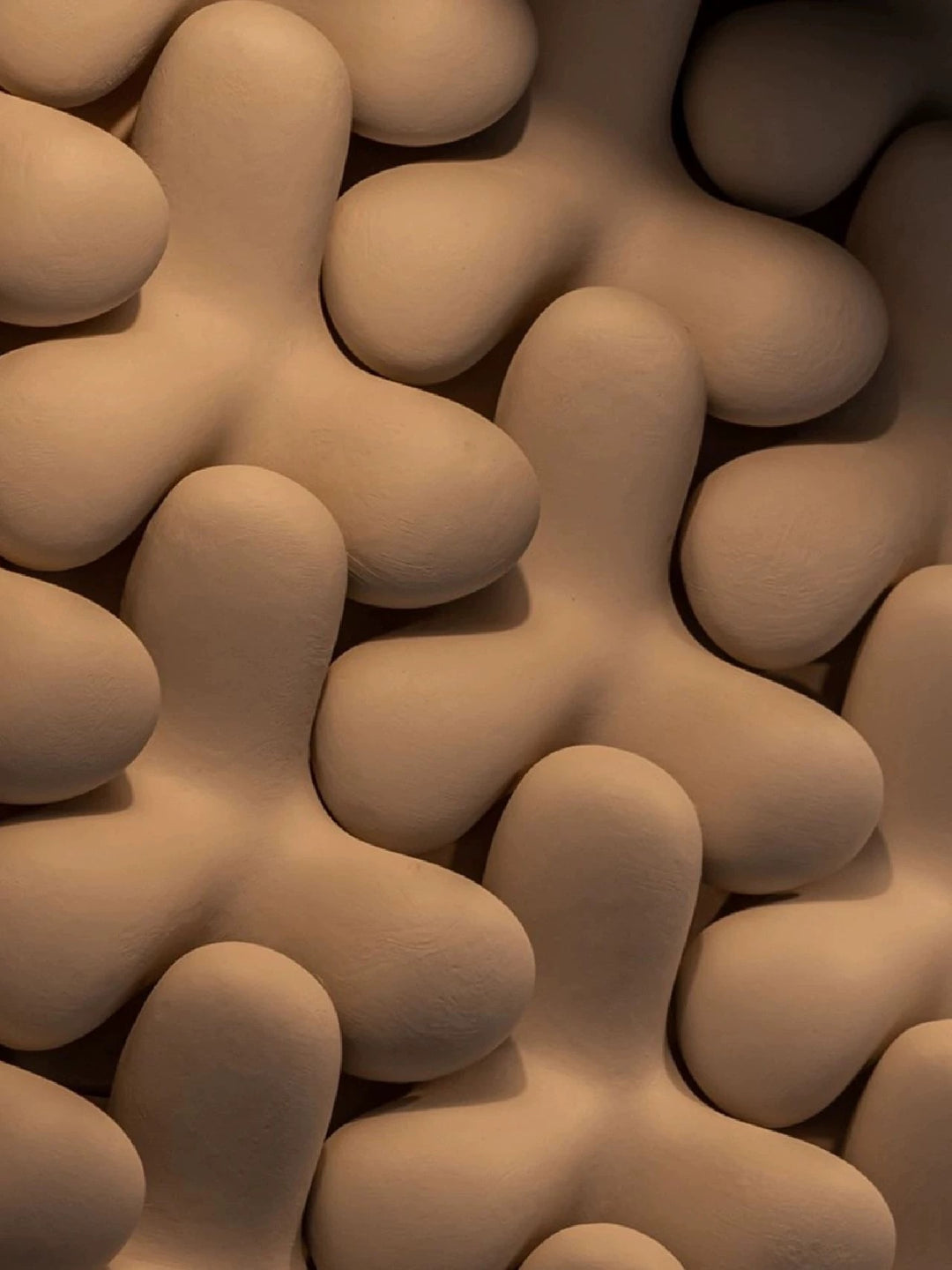 Close up view of Cascade foam ceramic 3D wall texture detail