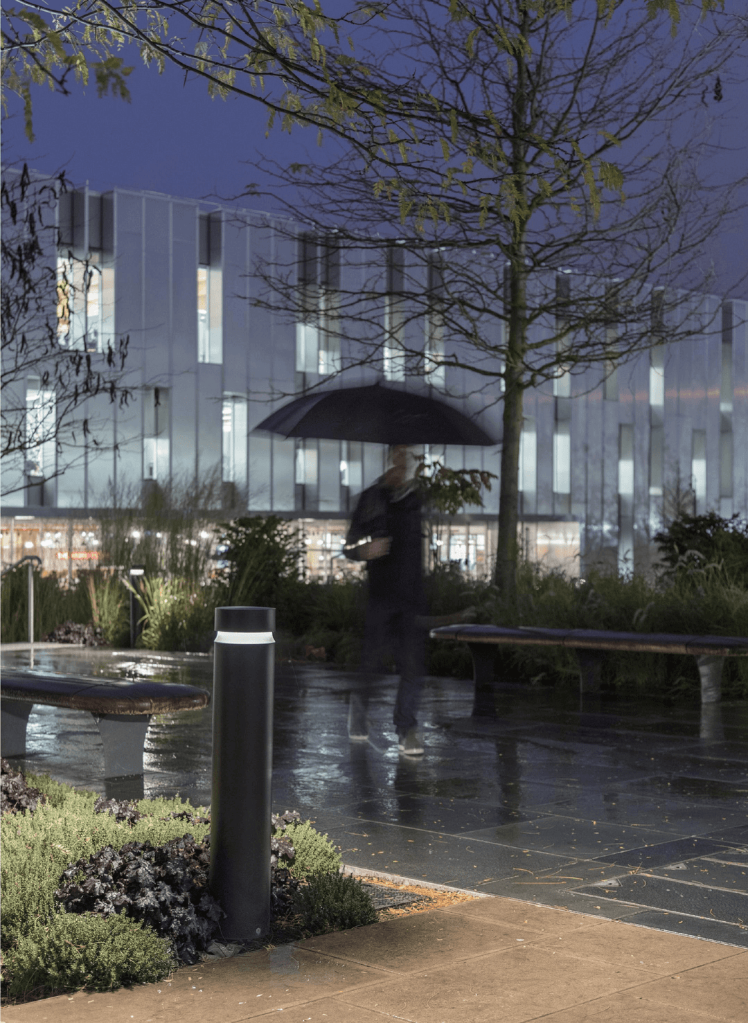 LED bollard light for outdoor pathway night lighting