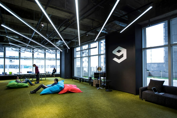 Endless 6588 commercial LED linear lights used in gym interior for clean continuous illumination and modern ambience