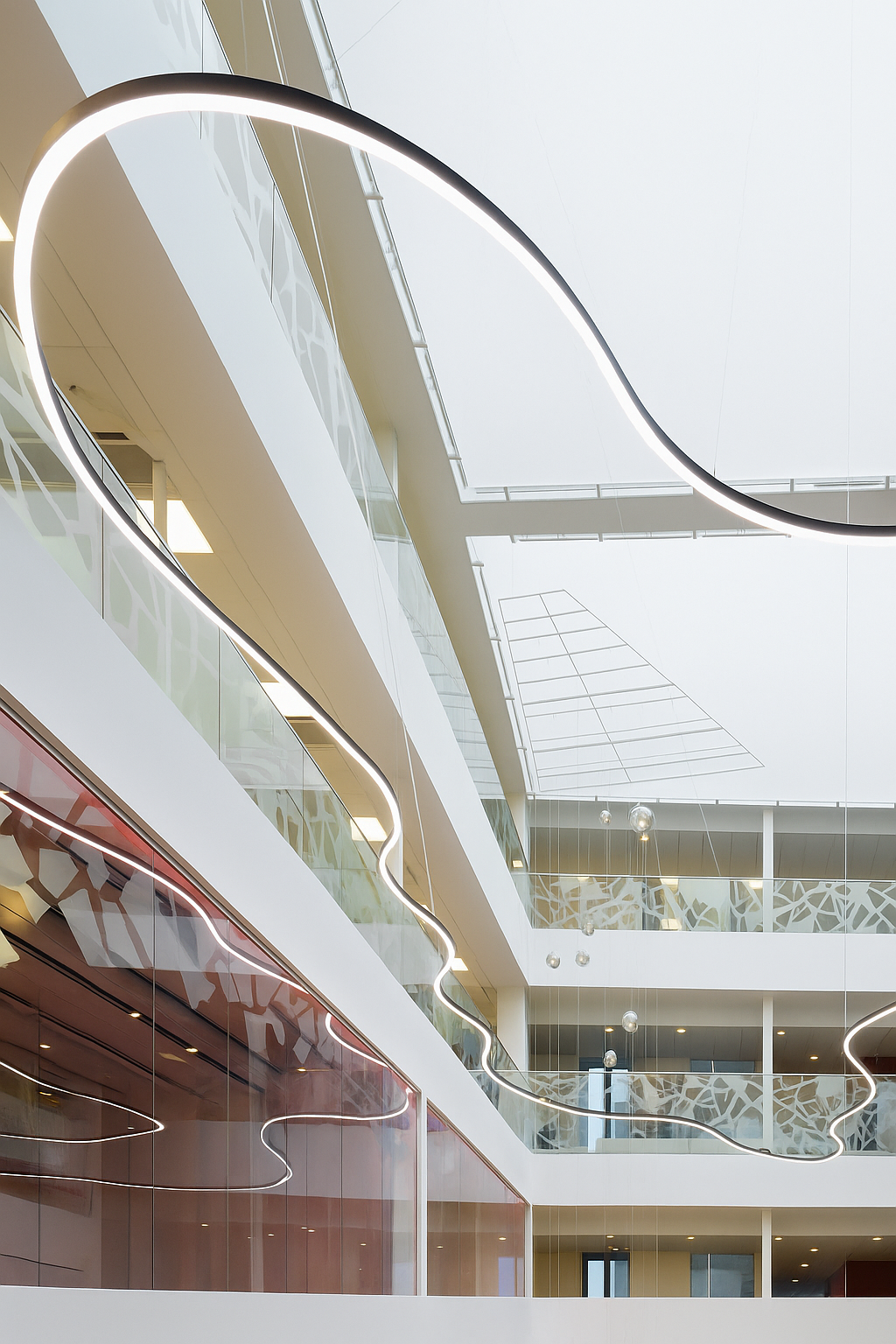 Architectural installation of Lucretia Lighting FlexCurve 35N curved modular LED linear light in commercial interior