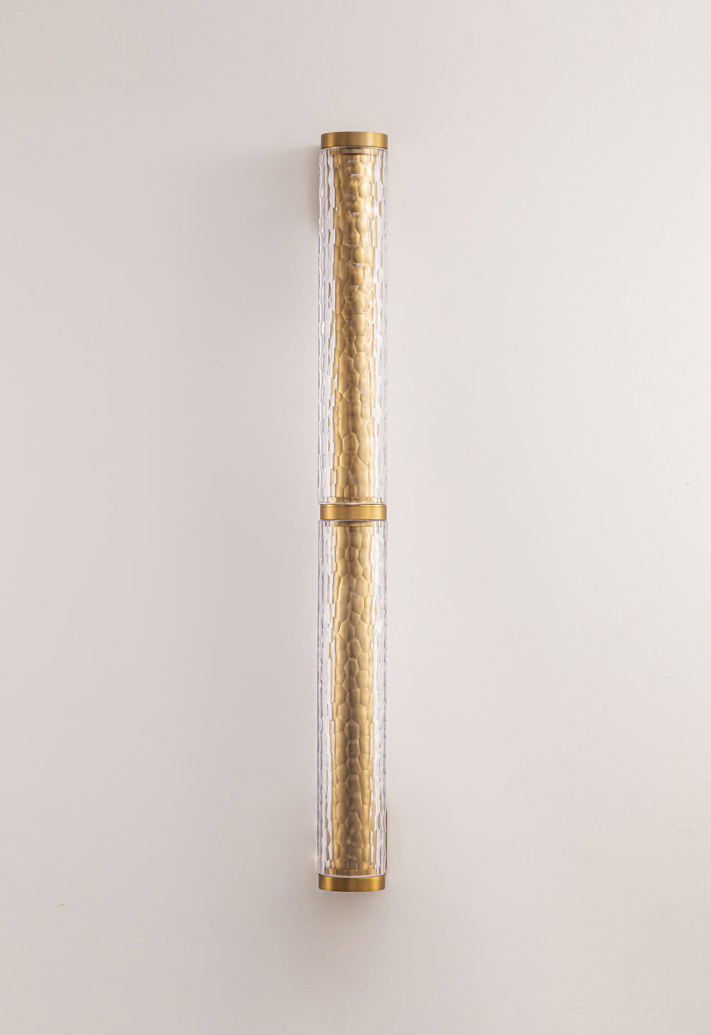 Modern double wall light with faceted crystal glass design