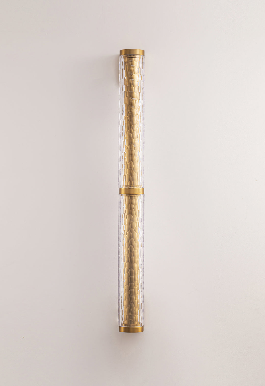 Modern double wall light with faceted crystal glass design