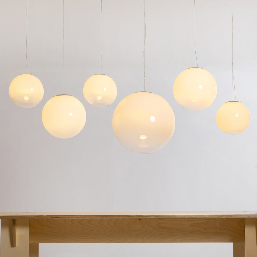 Multiple sphere glass pendant lights for dining table and kitchen island lighting