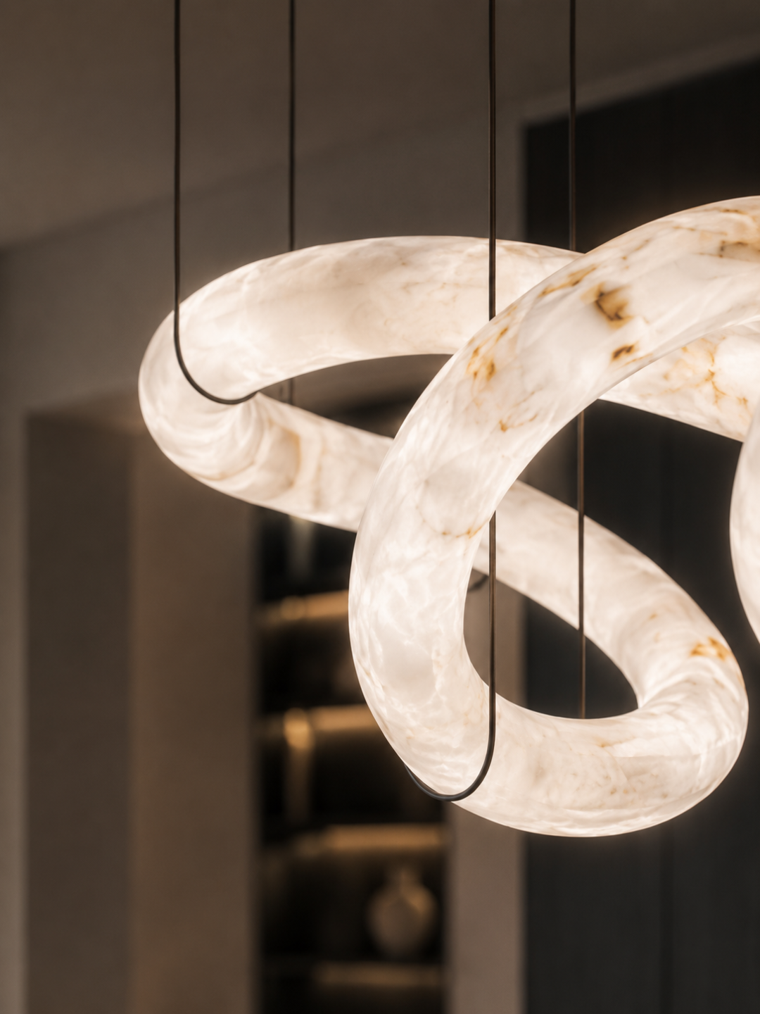 Close-up of the Nexus Spanish Alabaster Pendant Light – Interlock showcasing genuine Spanish alabaster, handcrafted craftsmanship and sculptural lighting design.