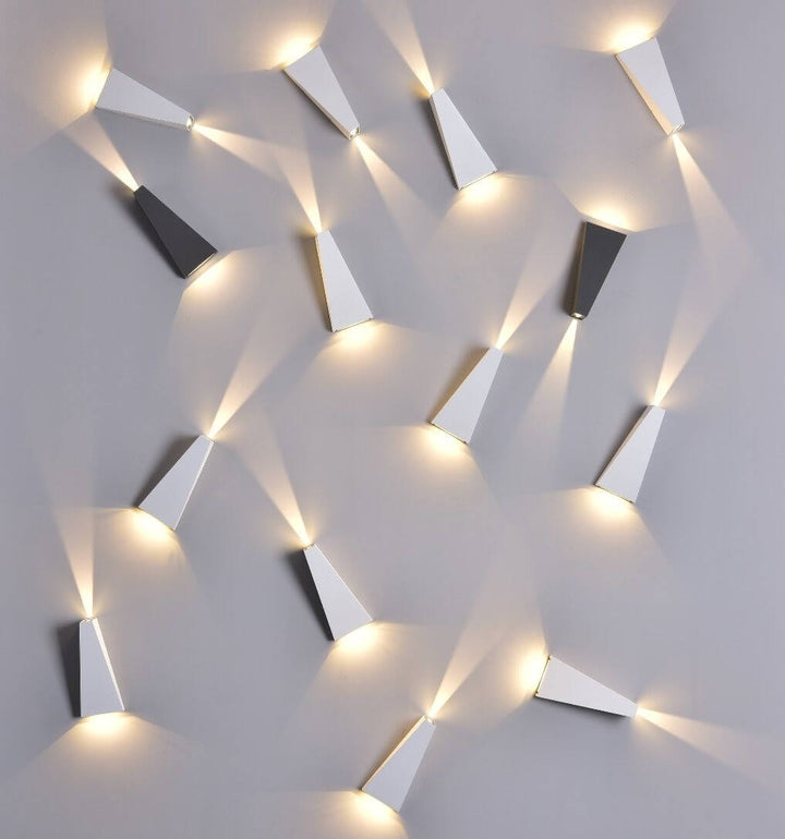 A807 Indoor/Outdoor Triangle LED Wall Sconces IP54 D